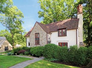 14 Oak Knoll Rd, Summit, NJ 07901