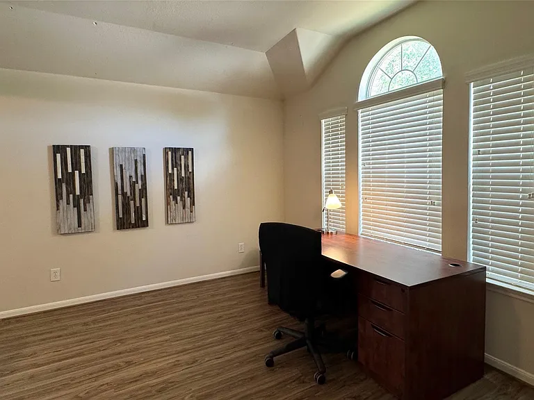 21818 Saragosa Pond Ln — Photo 3