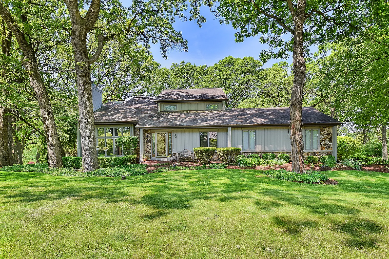 3N480 Shagbark Dr photo 1