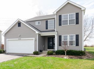 5322 Briarfield Ln, Lake In The Hills, IL 60156