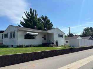 408 S 7th Ave E, Ely, MN 55731