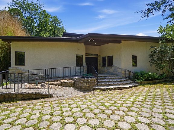 3rd image of 7207 Hill Rd
