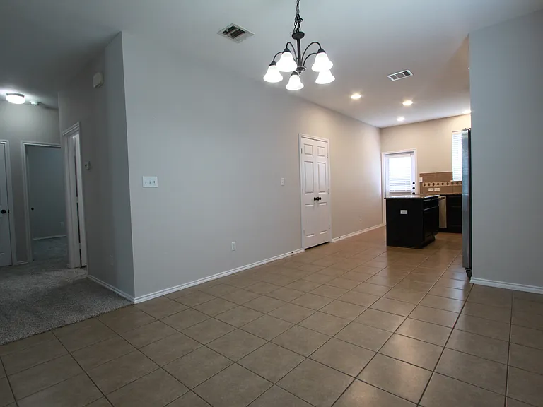 278 Stella Gold St — Photo 10