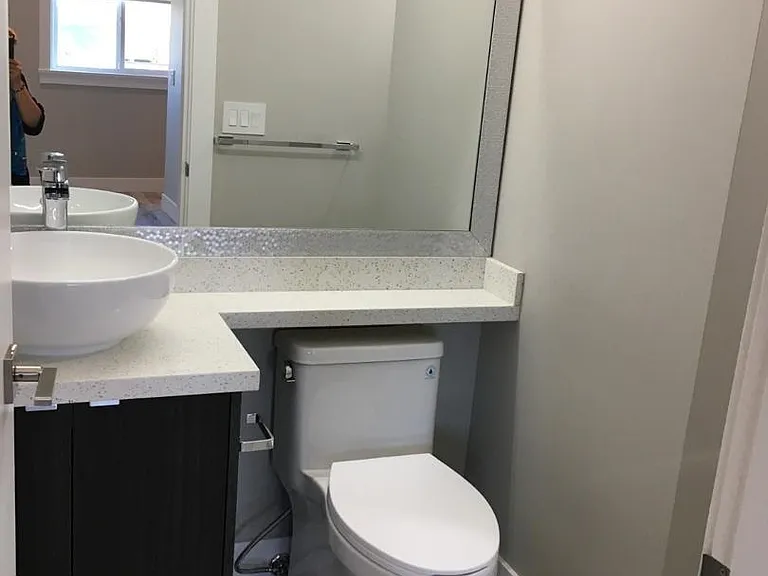 9560 Alexandra Rd #8 — Photo 17