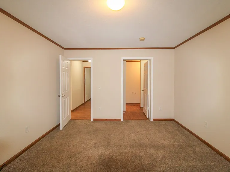 130 Meadows Ln — Photo 13