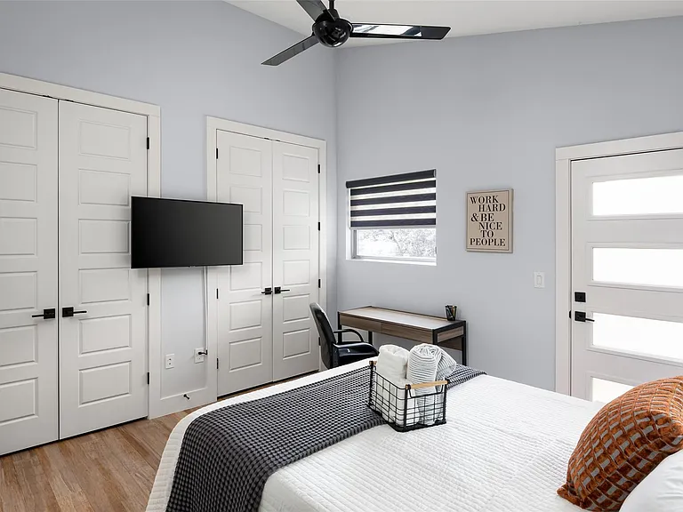 1193 E M Franklin Ave #2 — Photo 13