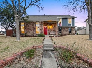 2320 Eastgate Dr, Carrollton, TX 75006