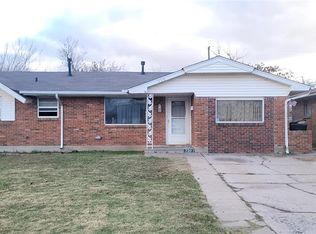 720 SW 3rd St, Moore, OK 73160