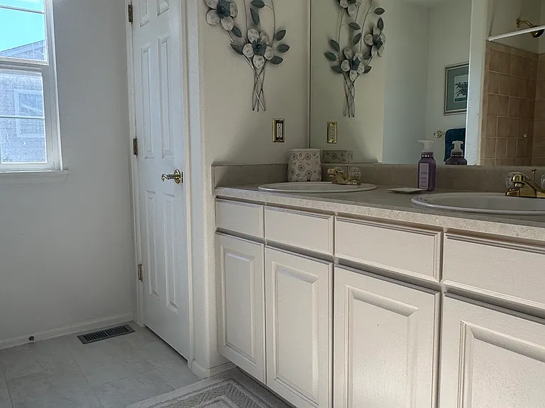 3122 W 105th Ct — Photo 15