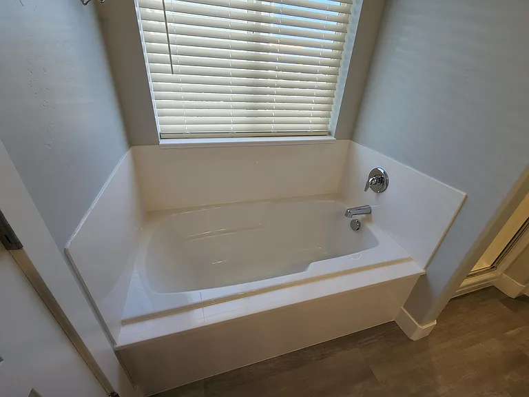 439 E Hill View Dr — Photo 50