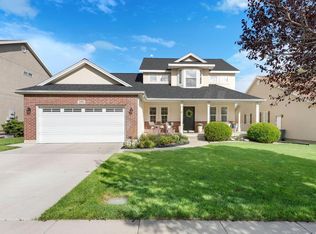 1956 N Tuscany Dr, Saratoga Springs, UT 84045