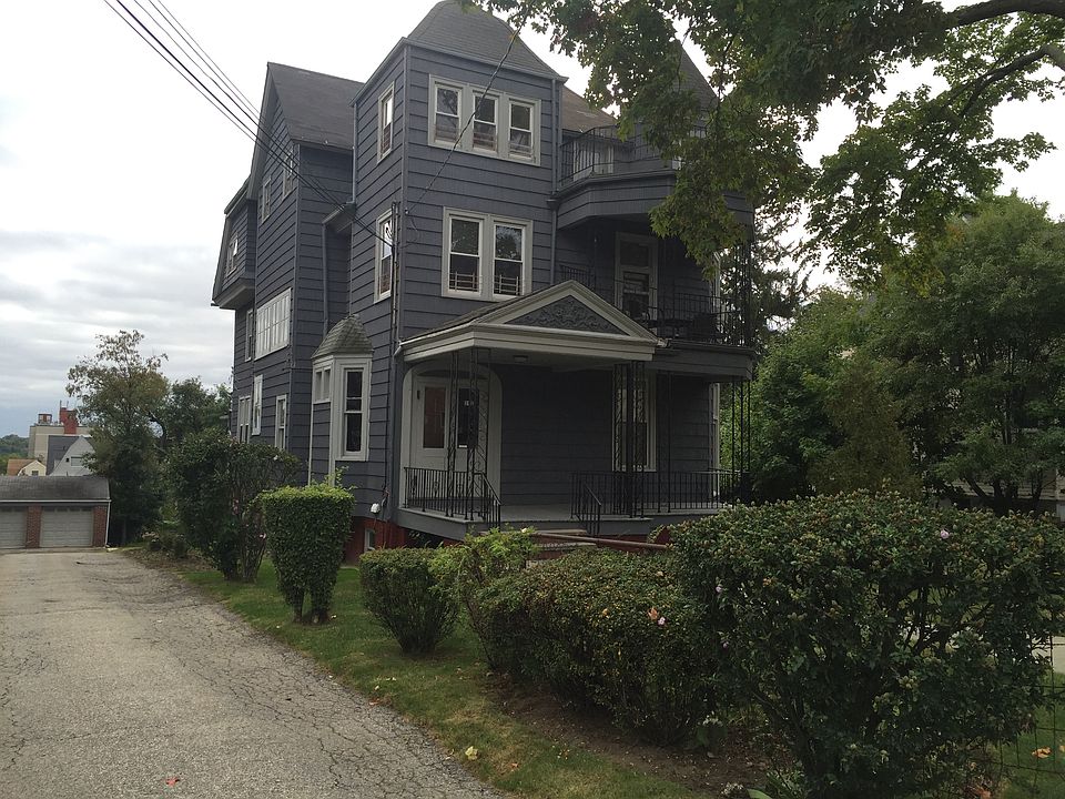 1st image of 192 Park Ave