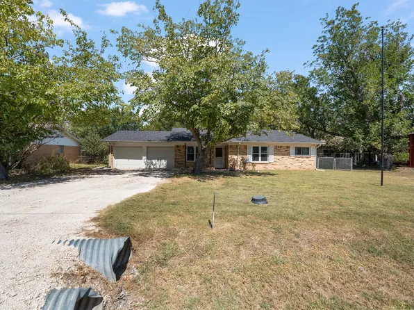 502 N King St, Itasca, TX 76055