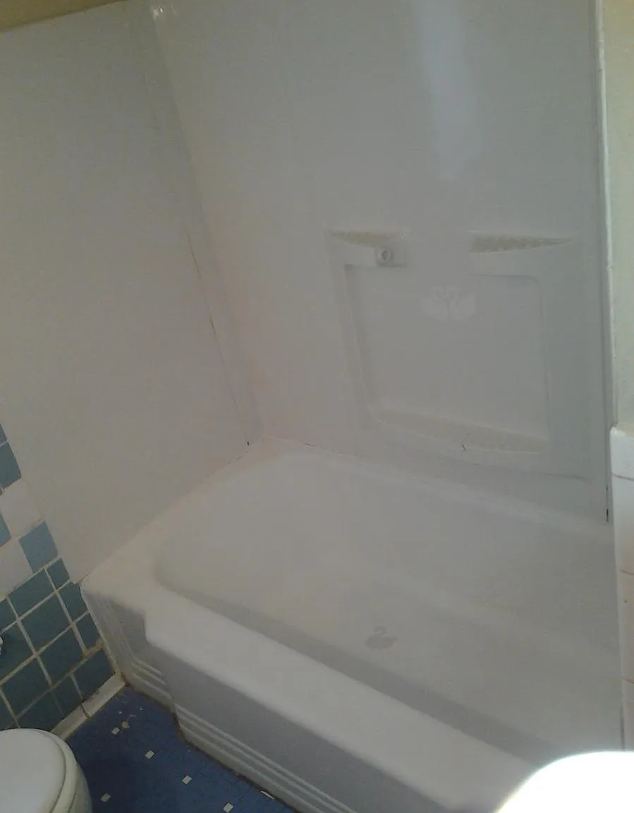 3 bed, 1100 sqft, $1,300 — Photo 4