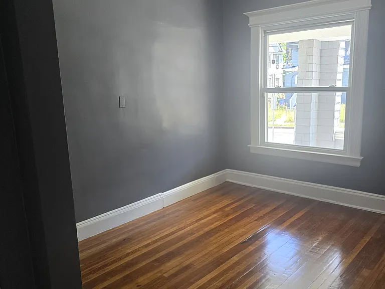 439-441 Edgewood Street1st Fld — Photo 7