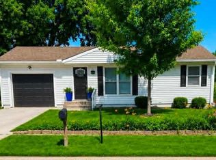 513 N Powahatan Dr, Independence, MO 64056