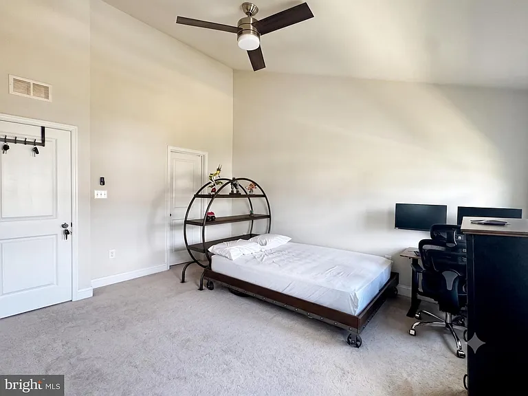 12116 Grey Squirrel St — Photo 17