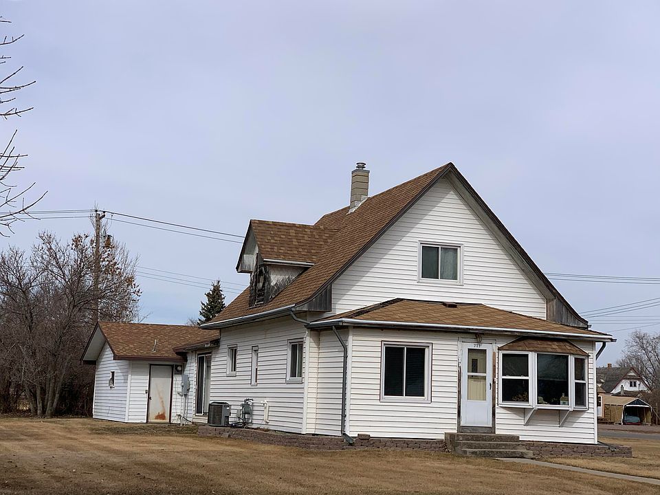 2nd image of 711 E Logan Ave