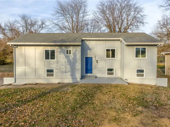 9833 Overhill Rd, Kansas City, MO 64134