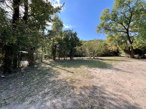 Additional property image - 902 S Waverly Dr, Dallas, TX 75208