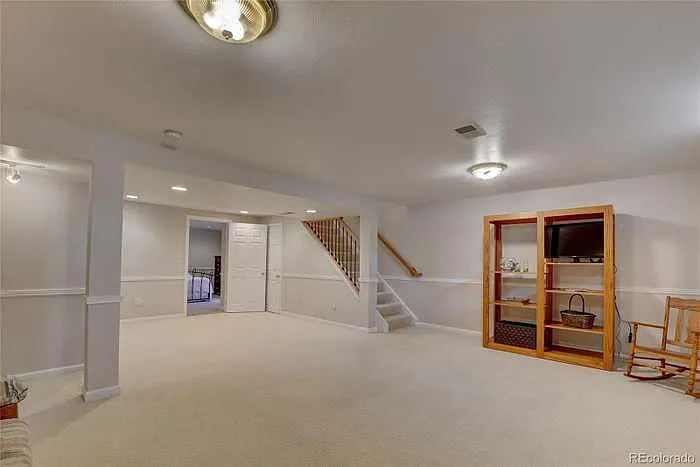 409 S Alkire St — Photo 28
