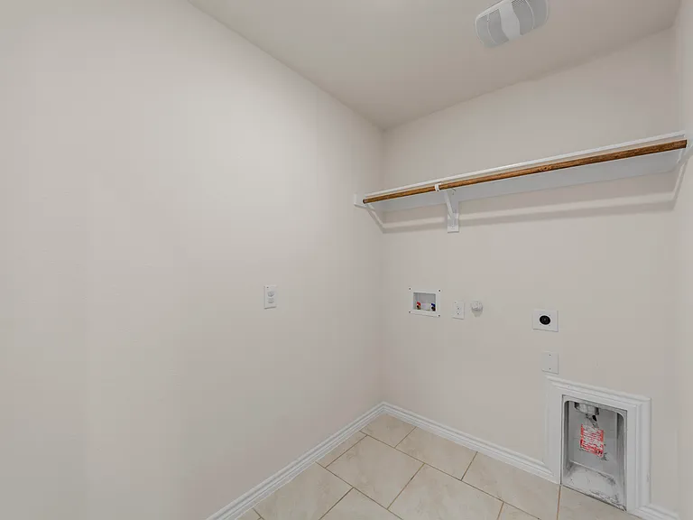 507 Saddle Club Way — Photo 23