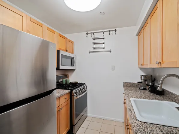 300 West 145th Street image 6 of 23