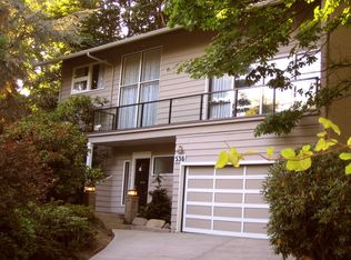 536 Lake Washington Blvd E, Seattle, WA 98112