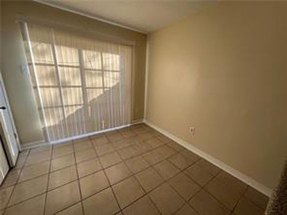 5th image of 3260-3266 Kabel Dr