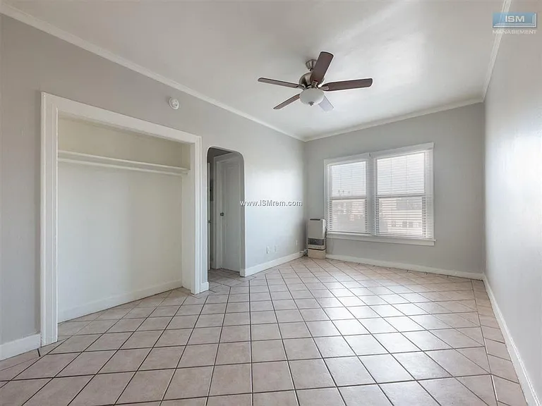 Kenmore Apartments — Photo 6
