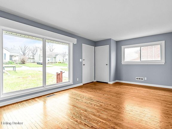 2nd image of 3614 Dell Rd