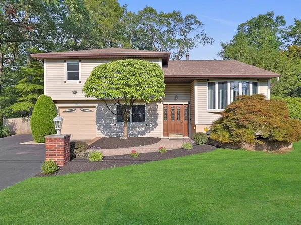 99 Shetland Drive, New City, NY 10956