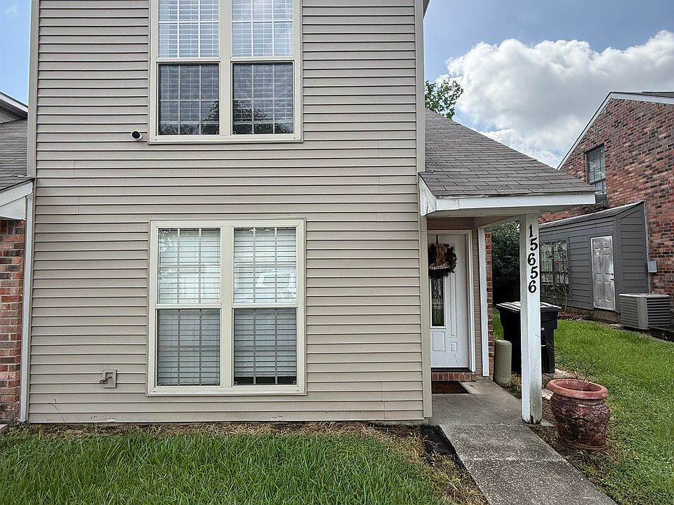 1st image of 15656 Riverdale Ave E