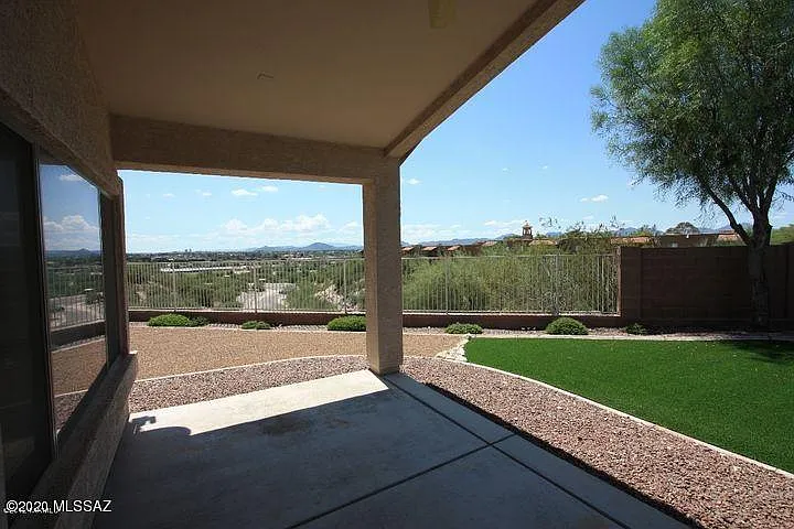 918 E Gibbon River Way — Photo 7