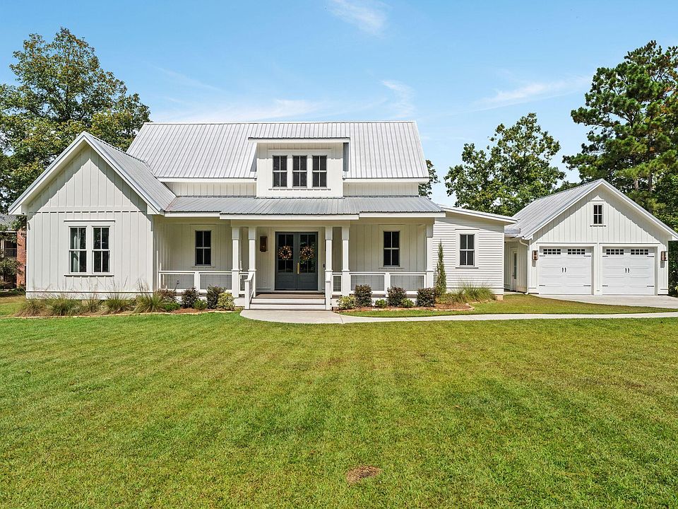 1st image of 16 Bent Pebble Point