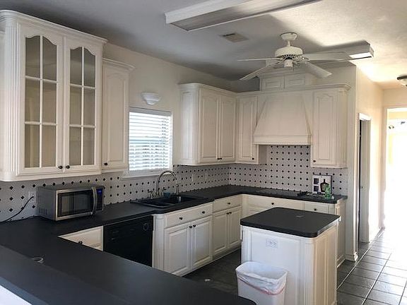 3rd image of 5040 Kings Ct