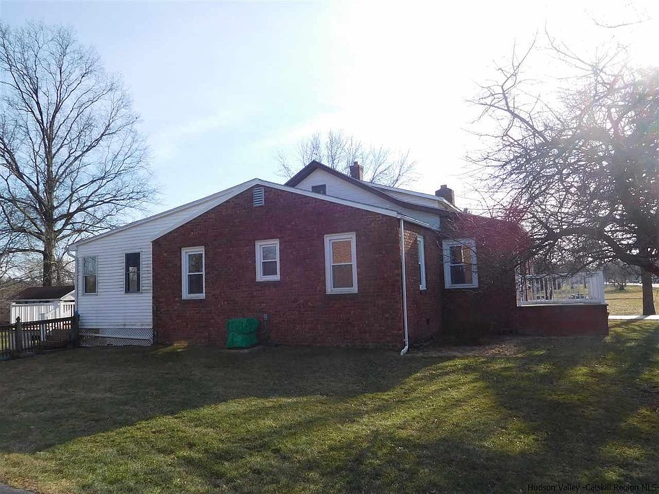 1st image of 374 Washington Avenue Ext