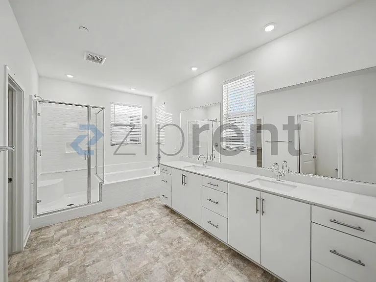 15796 Caterpillar Dr — Photo 19