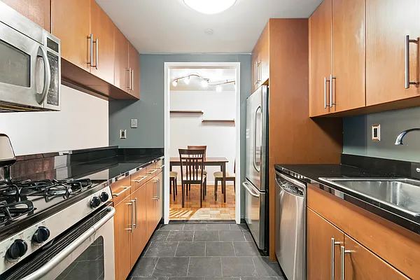 Rented by Halstead Real Estate | media 23