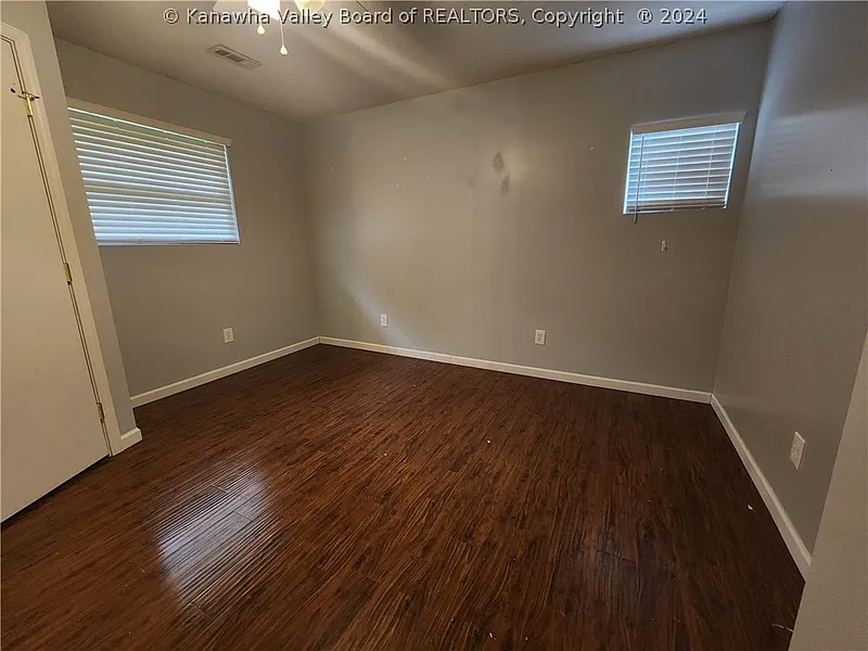 Thumbnail 16