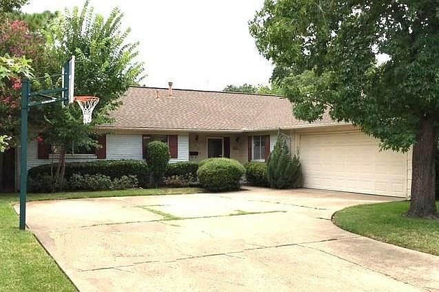 1st image of 705 Beacon Hill Dr