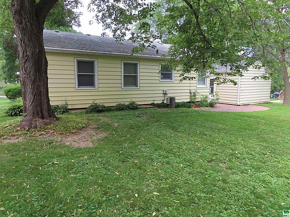 3rd image of 3110 Grandview Blvd