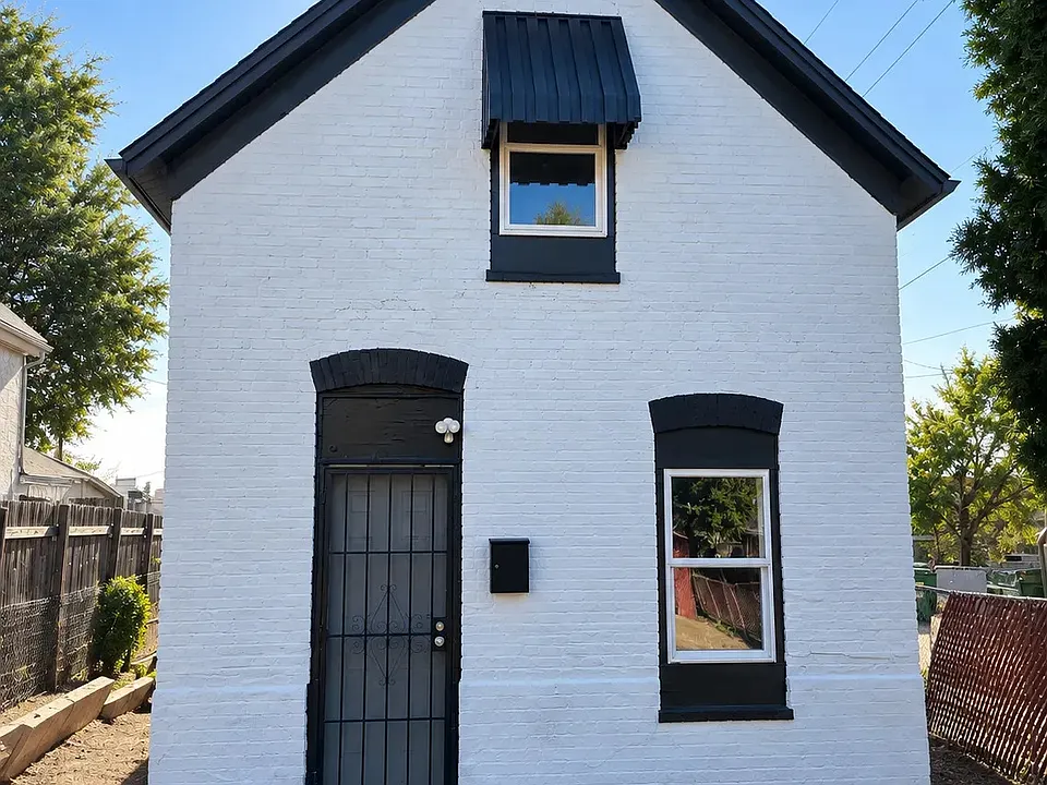 216 N Bradford Ave