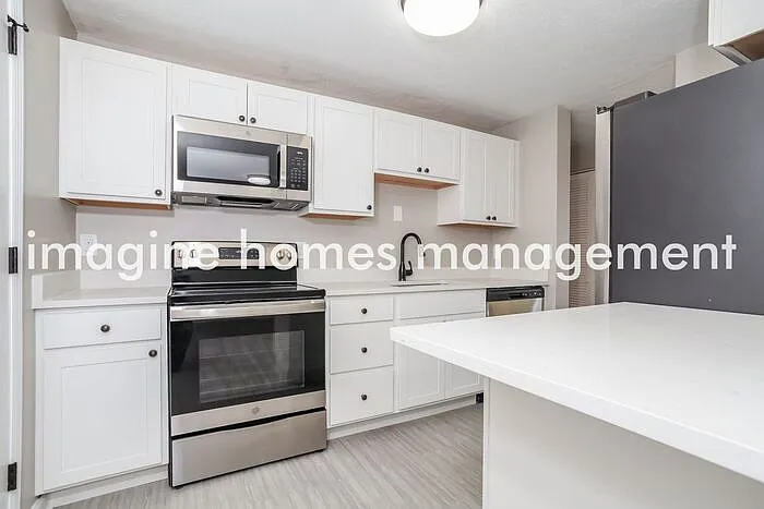 5408 Style Ln — Photo 5