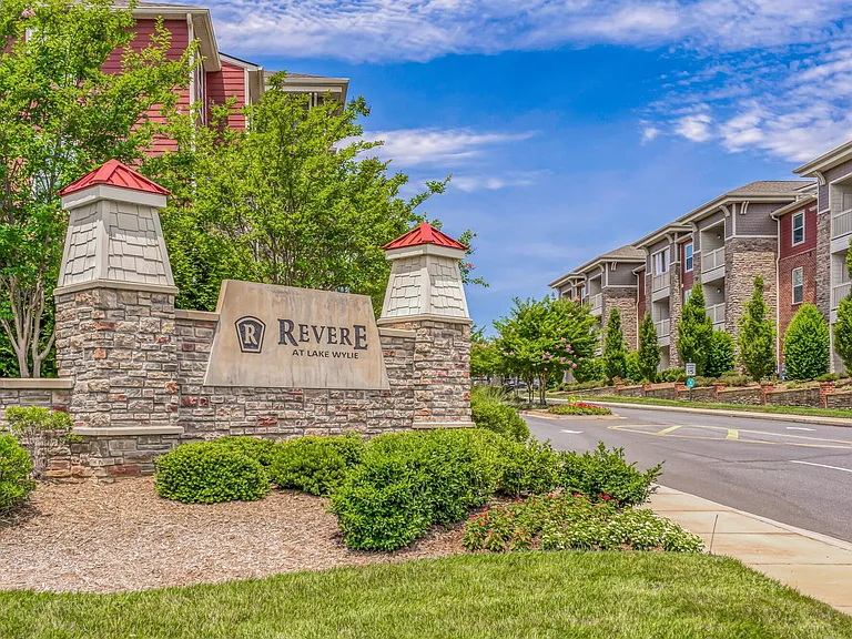 Revere at Lake Wylie — Photo 3