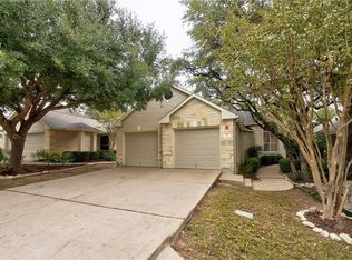 8 Troon Dr, Lakeway, TX 78738