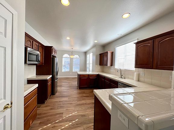 5th image of 1571 Cosenza Dr
