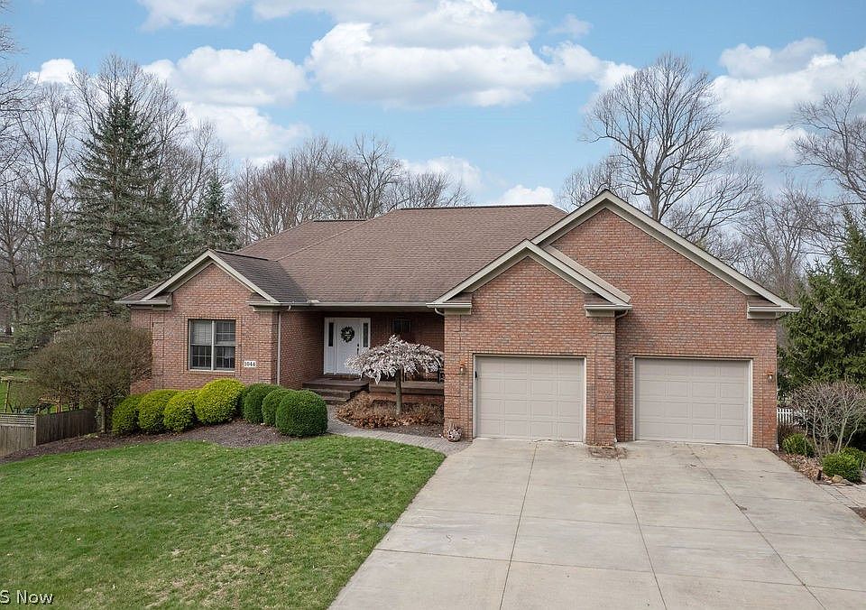 1st image of 1044 Ledgebrook Dr