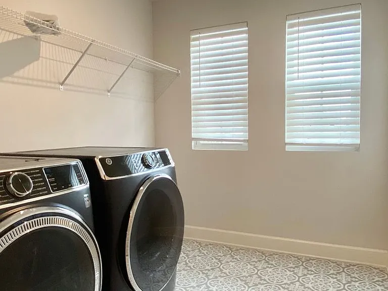 502 Doxford Dr — Photo 30