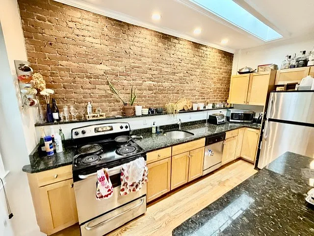 435 Beacon St #6 — Photo 3